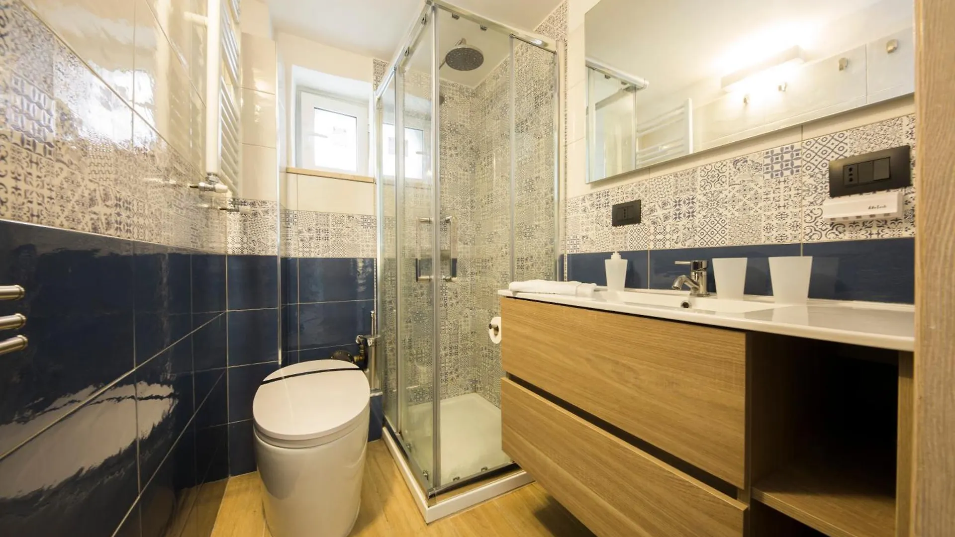 Casaviva - Comfy Modern Trilo In Genova Principe Apartment